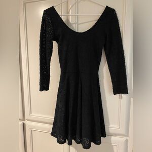 Abercrombie &Fiich Women's Small Long Sleeve Black Lace Dress. NWT